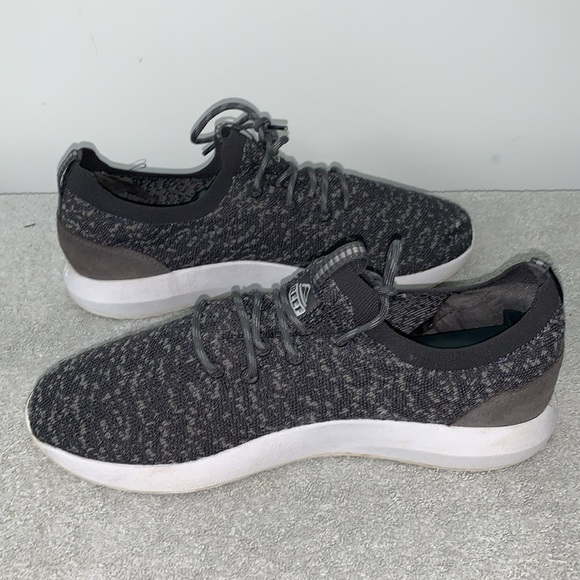 EUC Reef Cruiser Knit Sneakers Size 10 US in Gray. Very Comfortable - Picture 5 of 17